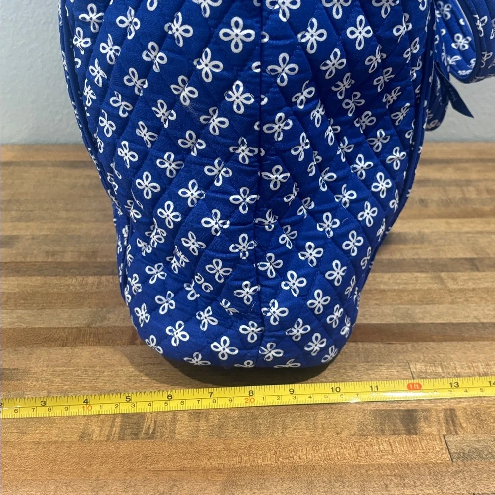 BRAND NEW!! Vera Bradley Royal Blue Concerto Quilted Large Tote Great Carry-on! - Picture 13 of 13